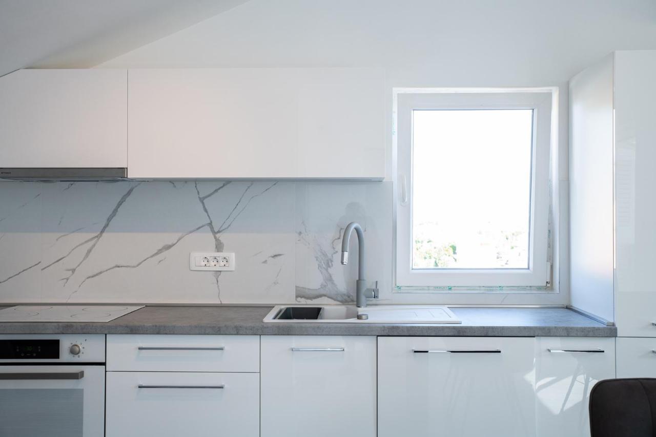 Apartmani Vrtodusic Banjol Екстериор снимка
