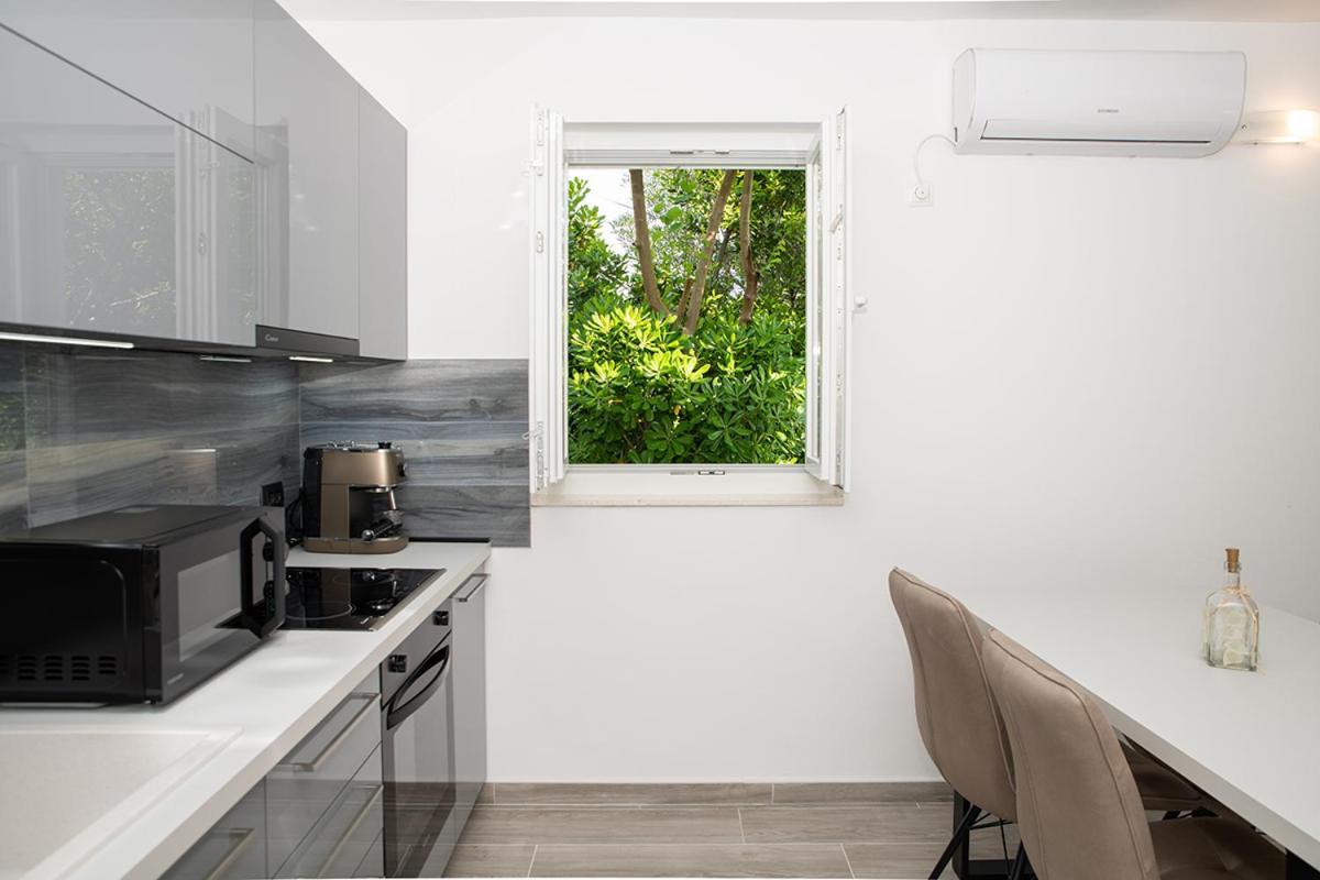 Apartmani Vrtodusic Banjol Екстериор снимка